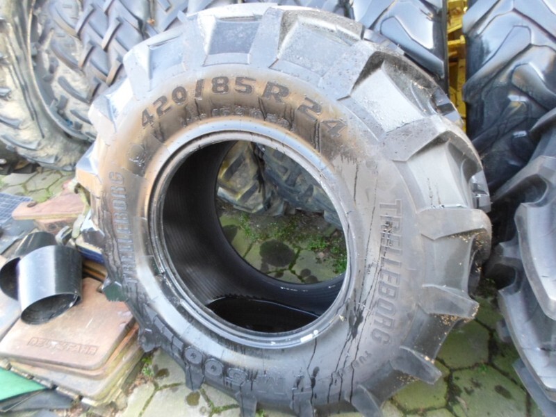 Banden Trelleborg banden 420/85R24 / 16.9R24 TM 700 - Dekk for Landbruksteknikk: bilde 4 Banden Trelleborg banden 420/85R24 / 16.9R24 TM 700 - Dekk for Landbruksteknikk: bilde 4