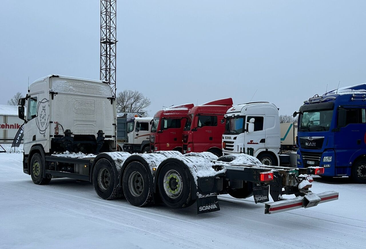 Scania R520 8x4 ADR - Chassis lastebil: bilde 3 Scania R520 8x4 ADR - Chassis lastebil: bilde 3
