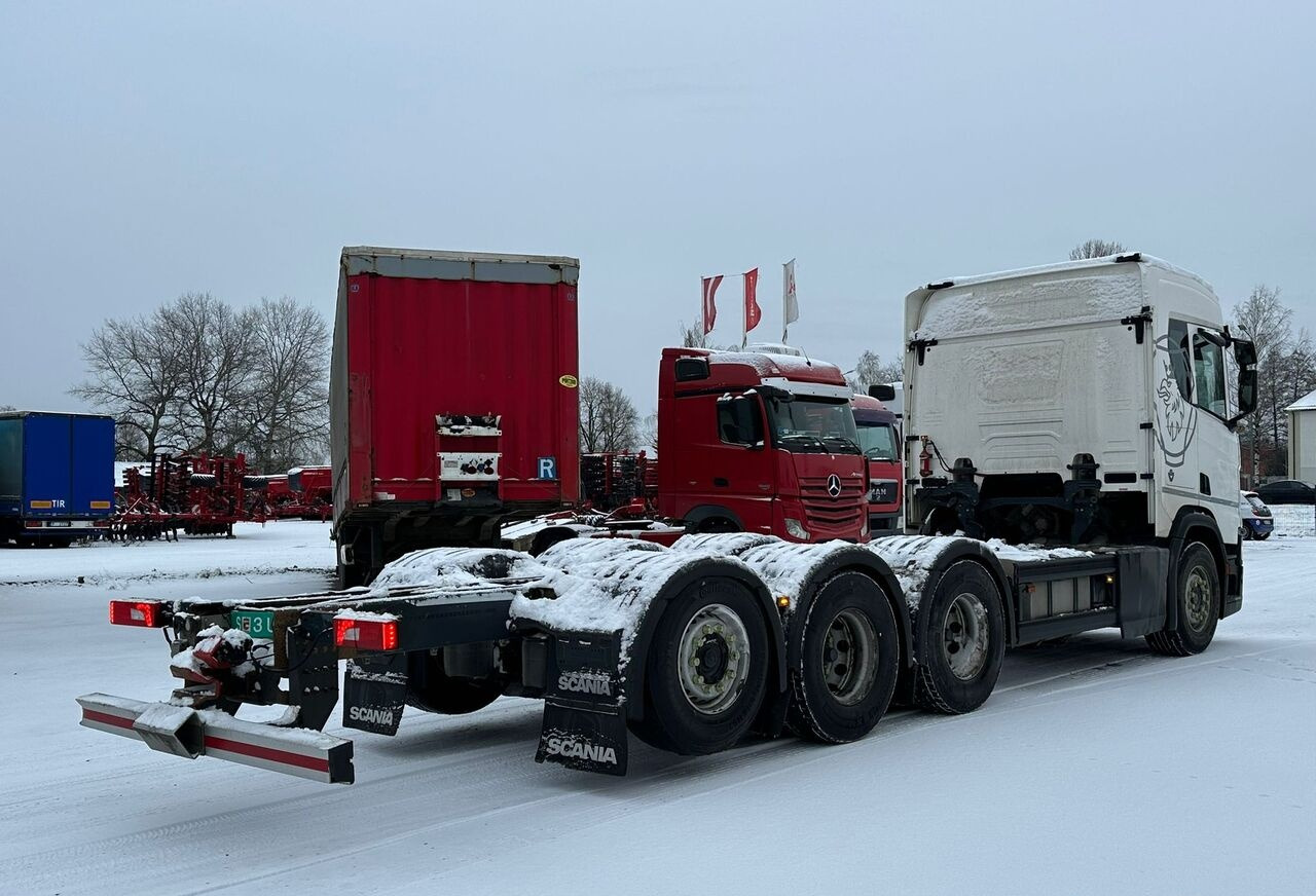 Scania R520 8x4 ADR - Chassis lastebil: bilde 4 Scania R520 8x4 ADR - Chassis lastebil: bilde 4