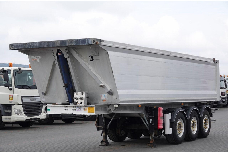 Benalu WYWROTKA / 26 m3 / ALUMINIOWA / OŚ PODNOSZONA / WAGA: 5 000 KG / - Tippsemi: bilde 1 Benalu WYWROTKA / 26 m3 / ALUMINIOWA / OŚ PODNOSZONA / WAGA: 5 000 KG / - Tippsemi: bilde 1