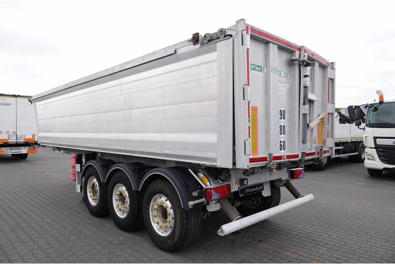 Benalu WYWROTKA / 26 m3 / ALUMINIOWA / OŚ PODNOSZONA / WAGA: 5 000 KG / - Tippsemi: bilde 3 Benalu WYWROTKA / 26 m3 / ALUMINIOWA / OŚ PODNOSZONA / WAGA: 5 000 KG / - Tippsemi: bilde 3