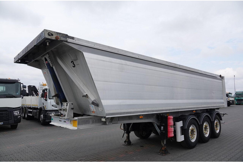 Benalu WYWROTKA / 26 m3 / ALUMINIOWA / OŚ PODNOSZONA / WAGA: 5 000 KG / - Tippsemi: bilde 2 Benalu WYWROTKA / 26 m3 / ALUMINIOWA / OŚ PODNOSZONA / WAGA: 5 000 KG / - Tippsemi: bilde 2