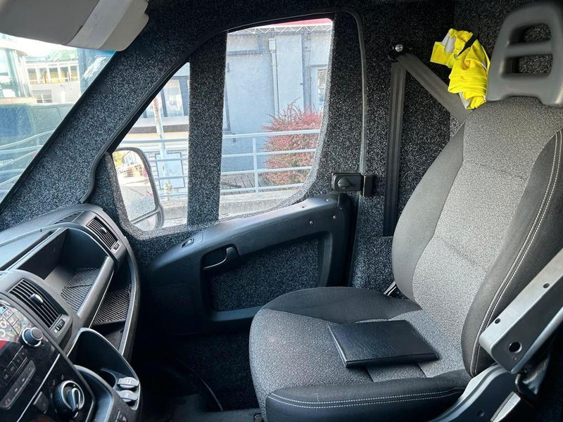 Fiat Ducato Armored Money Truck - Varebil med skap: bilde 5 Fiat Ducato Armored Money Truck - Varebil med skap: bilde 5