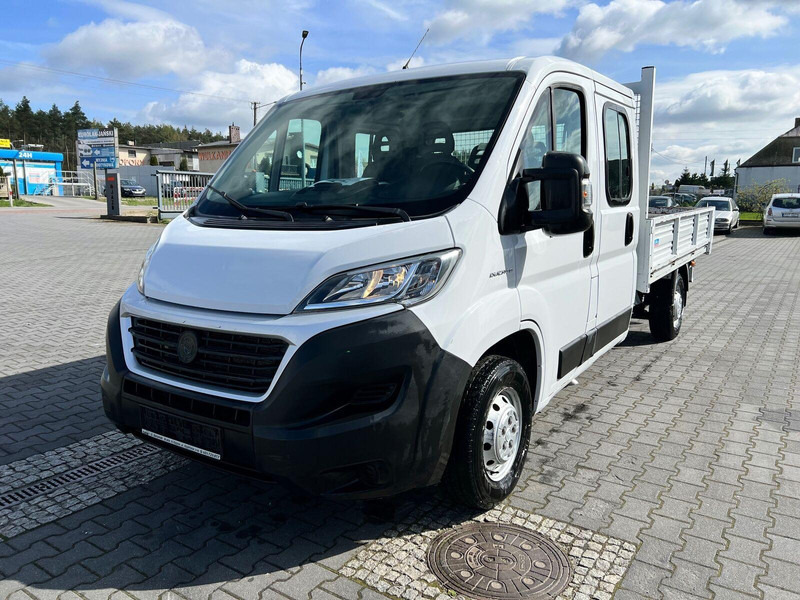 Fiat Ducato Brygadówka Doka 7-miejsc + Skrzynia - Varebil med plan, Varebil med dobbelt førerhus: bilde 1 Fiat Ducato Brygadówka Doka 7-miejsc + Skrzynia - Varebil med plan, Varebil med dobbelt førerhus: bilde 1