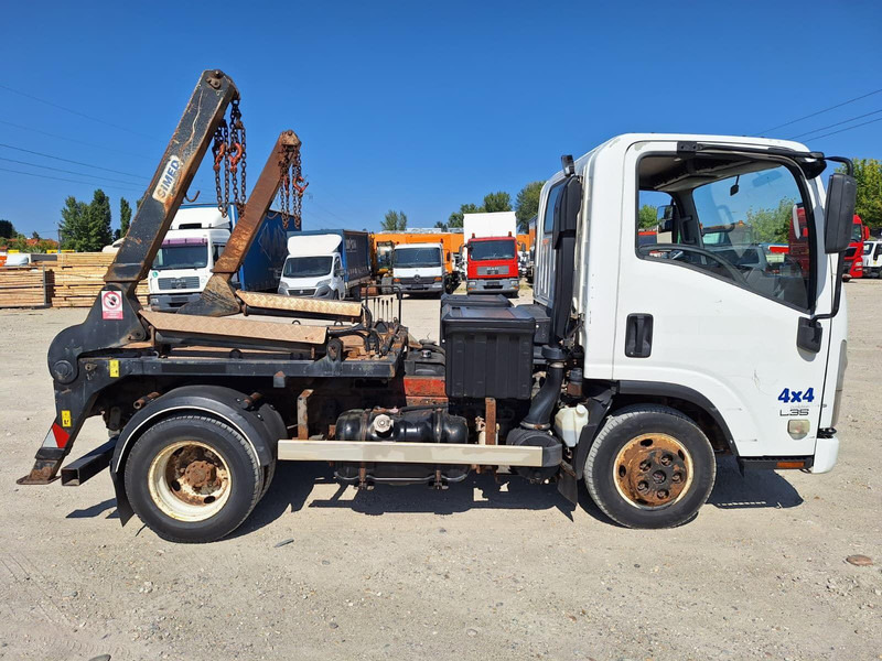 Isuzu 4X4 - container transport - Liftdumper lastebil: bilde 4 Isuzu 4X4 - container transport - Liftdumper lastebil: bilde 4