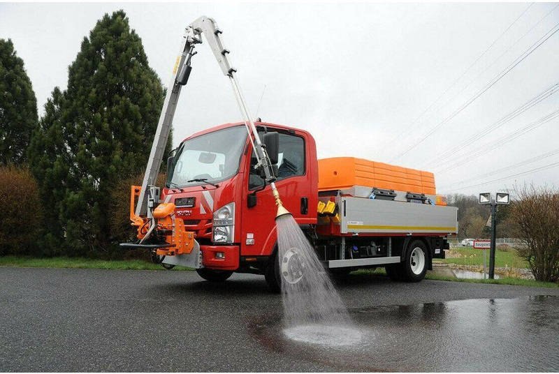Isuzu NPR Locsolókocsi - Tankbil: bilde 2 Isuzu NPR Locsolókocsi - Tankbil: bilde 2