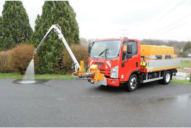 Isuzu NPR Locsolókocsi - Tankbil: bilde 1 Isuzu NPR Locsolókocsi - Tankbil: bilde 1