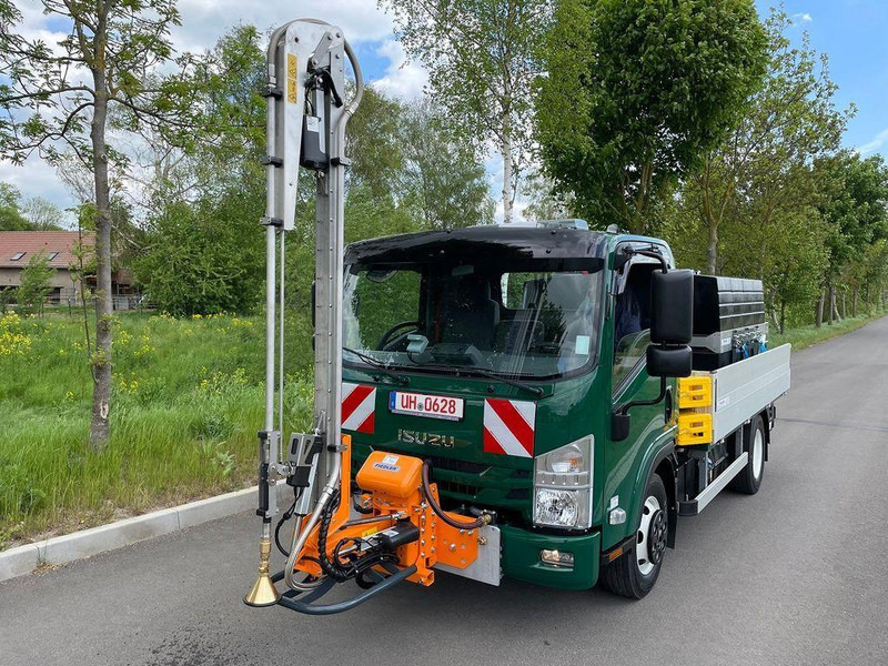 Isuzu NPR Locsolókocsi - Tankbil: bilde 4 Isuzu NPR Locsolókocsi - Tankbil: bilde 4
