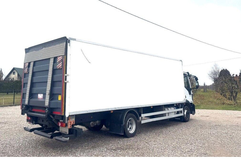 Iveco 120-250 EUROCARGO Koffer + Tail Lift - Skapbil: bilde 4 Iveco 120-250 EUROCARGO Koffer + Tail Lift - Skapbil: bilde 4