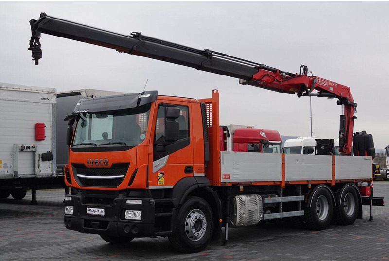 Iveco 420 - Planbil, Kranbil: bilde 1 Iveco 420 - Planbil, Kranbil: bilde 1