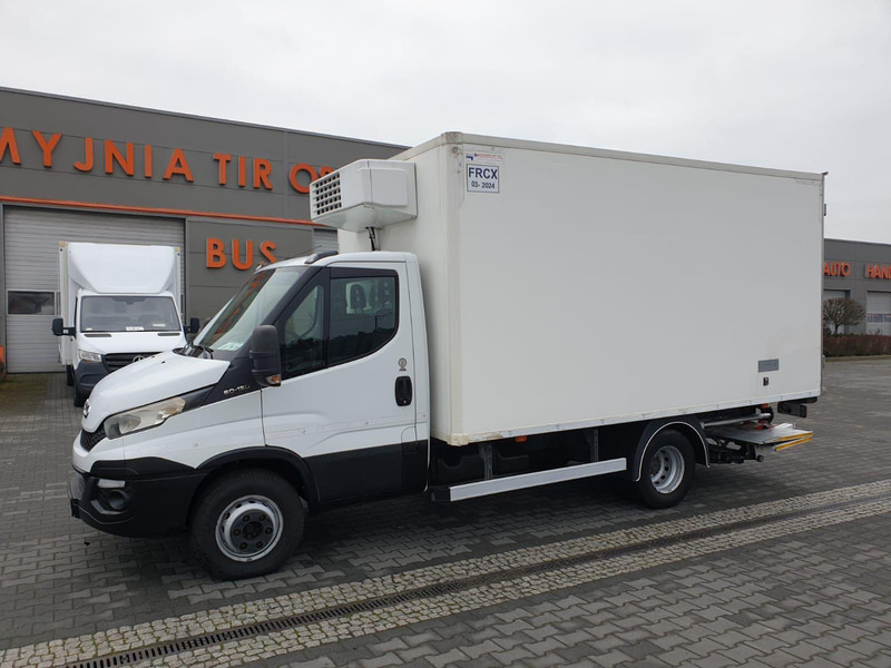 Iveco DAILY 60C15 60-150 TWO-CHAMBER REFRIGERATOR CONTAINER ISOTHERM F - Lastebil med kjøl: bilde 3 Iveco DAILY 60C15 60-150 TWO-CHAMBER REFRIGERATOR CONTAINER ISOTHERM F - Lastebil med kjøl: bilde 3