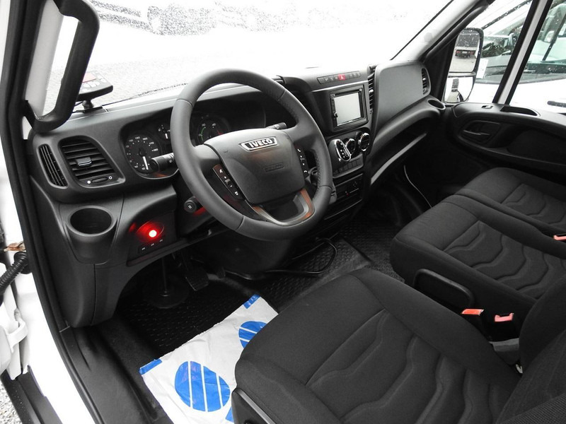 Iveco DAILY 70C17 CHŁODNIA 0*C WINDA 9 PALET ZASILANIE 230V TEMPOMAT K - Kjølebil: bilde 2 Iveco DAILY 70C17 CHŁODNIA 0*C WINDA 9 PALET ZASILANIE 230V TEMPOMAT K - Kjølebil: bilde 2