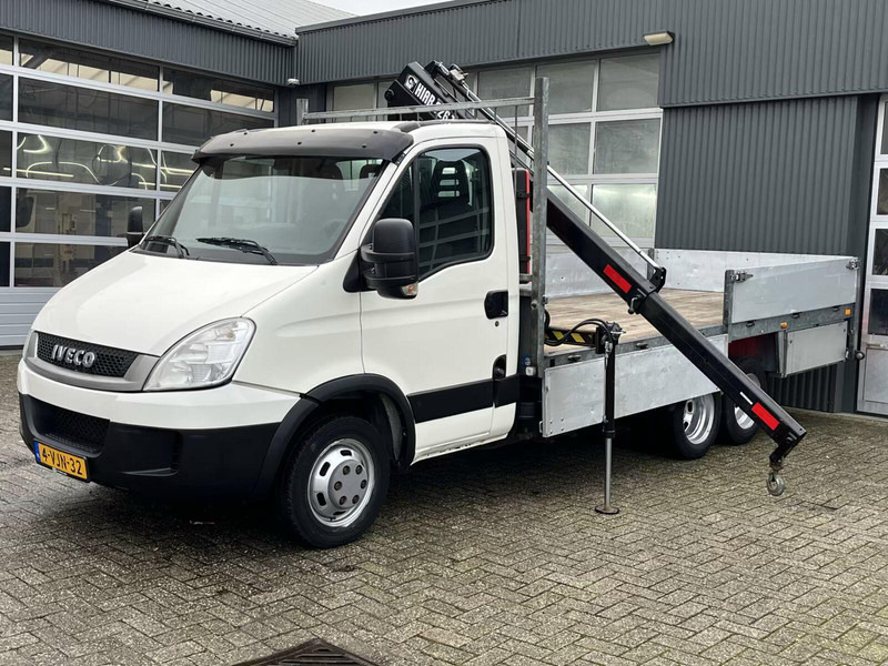 Iveco Daily 40C17 BE Clixtar - Flatbed truck + crane - Varebil med plan: bilde 1 Iveco Daily 40C17 BE Clixtar - Flatbed truck + crane - Varebil med plan: bilde 1