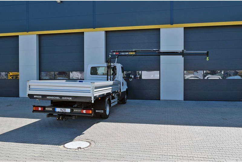 Iveco Daily 50C21H 3 way tipper + crane Hiab T-CLX 029 - Tippbil, Kranbil: bilde 3 Iveco Daily 50C21H 3 way tipper + crane Hiab T-CLX 029 - Tippbil, Kranbil: bilde 3