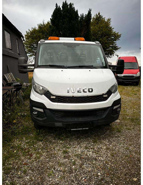 Iveco Daily 70C17 - Car transporter + crane - Transporter lastebil: bilde 3 Iveco Daily 70C17 - Car transporter + crane - Transporter lastebil: bilde 3