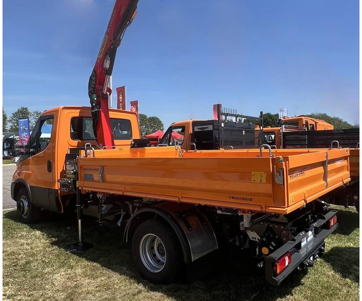 Iveco Daily 70C18H - Flatbed+crane - Planbil, Kranbil: bilde 2 Iveco Daily 70C18H - Flatbed+crane - Planbil, Kranbil: bilde 2