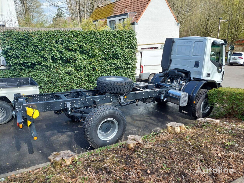 Iveco ML 150E24WS 4x4 - Chassis lastebil: bilde 3 Iveco ML 150E24WS 4x4 - Chassis lastebil: bilde 3