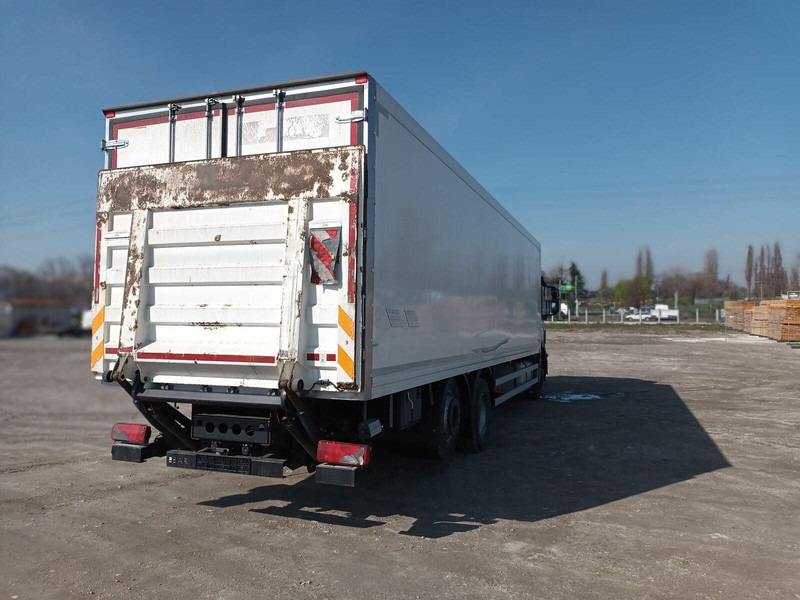 Iveco Stralis 310 6x2 Koffer + LBW - Skapbil: bilde 4 Iveco Stralis 310 6x2 Koffer + LBW - Skapbil: bilde 4