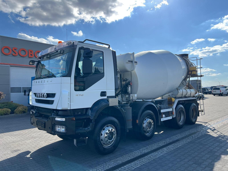 Iveco Trakker 410 CONCRETE MIXER LIEBHERR 904 9m³ - Betongbil: bilde 1 Iveco Trakker 410 CONCRETE MIXER LIEBHERR 904 9m³ - Betongbil: bilde 1