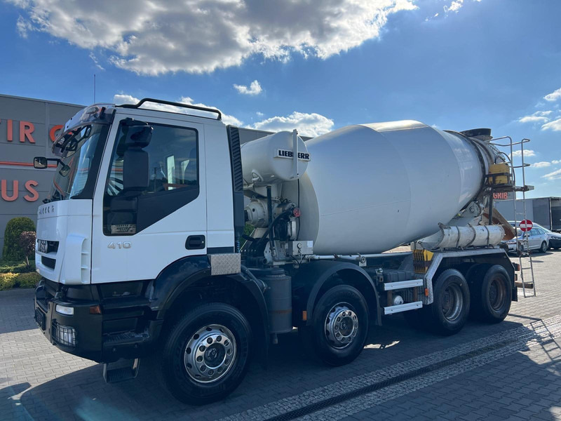 Iveco Trakker 410 CONCRETE MIXER LIEBHERR 904 9m³ - Betongbil: bilde 2 Iveco Trakker 410 CONCRETE MIXER LIEBHERR 904 9m³ - Betongbil: bilde 2