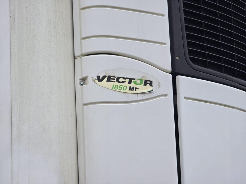 LAMBERET Carrier Vector 1850 MT frigo+Dhollandia LBW 2000 kg - Kjølesemi: bilde 4 LAMBERET Carrier Vector 1850 MT frigo+Dhollandia LBW 2000 kg - Kjølesemi: bilde 4