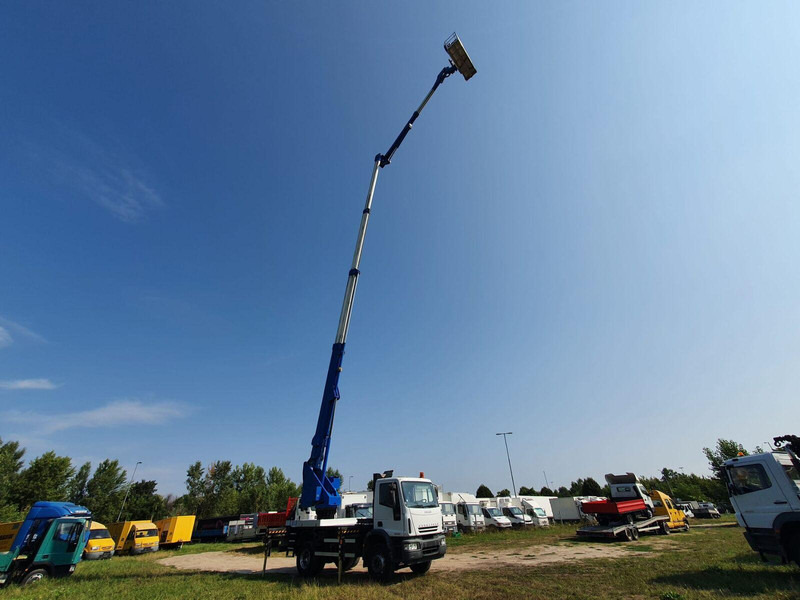 Leie Iveco Eurocargo ML 180 E 24 - Bizocchi KJF 320 lifting basket 32 m Iveco Eurocargo ML 180 E 24 - Bizocchi KJF 320 lifting basket 32 m: bilde 6