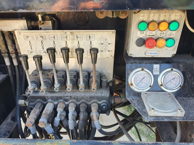 Leie Iveco Eurocargo ML 180 E 24 - Bizocchi KJF 320 lifting basket 32 m Iveco Eurocargo ML 180 E 24 - Bizocchi KJF 320 lifting basket 32 m: bilde 16