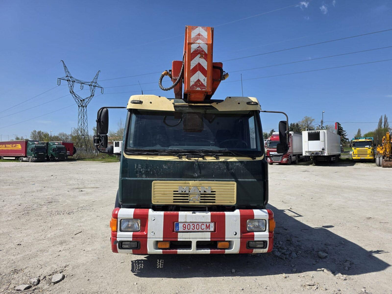 MAN 18.264 Multitel ALU 32m - Lastebil, Kranbil: bilde 5 MAN 18.264 Multitel ALU 32m - Lastebil, Kranbil: bilde 5