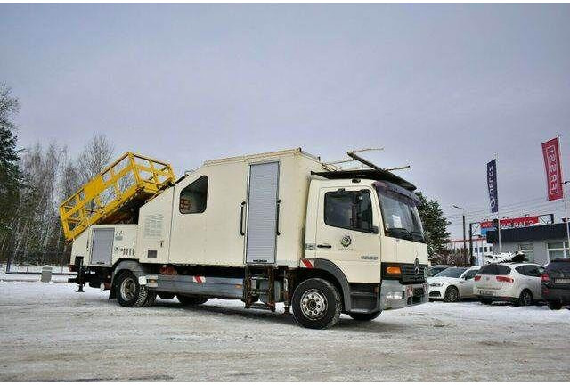 Mercedes-Benz ATEGO 1323 PK 8000T RAIL Platform - Lastebil, Kranbil: bilde 3 Mercedes-Benz ATEGO 1323 PK 8000T RAIL Platform - Lastebil, Kranbil: bilde 3