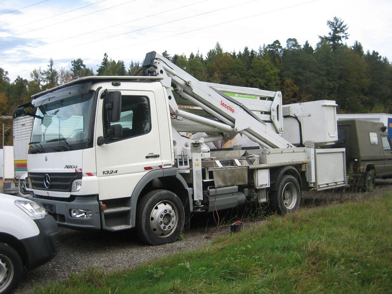 Mercedes-Benz Atego 1324 Bucket truck - Tecchio 27 m - Lastebil, Kranbil: bilde 1 Mercedes-Benz Atego 1324 Bucket truck - Tecchio 27 m - Lastebil, Kranbil: bilde 1