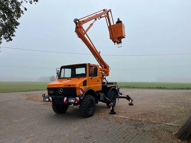 Mercedes-Benz Unimog 1200 4x4 - Lifting basket - Lastebil, Kranbil: bilde 3 Mercedes-Benz Unimog 1200 4x4 - Lifting basket - Lastebil, Kranbil: bilde 3