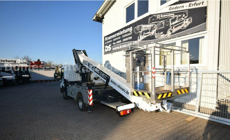 Nissan NT400 Cabstar Klaas Theo Emelőkosaras 25m - Lastebil, Kranbil: bilde 4 Nissan NT400 Cabstar Klaas Theo Emelőkosaras 25m - Lastebil, Kranbil: bilde 4