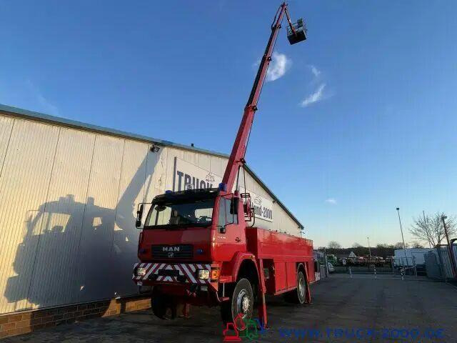 MAN 18.280 4x4 - Fire truck+lifting basket - Brannbil: bilde 1 MAN 18.280 4x4 - Fire truck+lifting basket - Brannbil: bilde 1