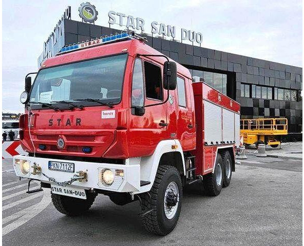 MAN 6x6 STAR Firetruck Feuerwehr - Brannbil: bilde 1 MAN 6x6 STAR Firetruck Feuerwehr - Brannbil: bilde 1