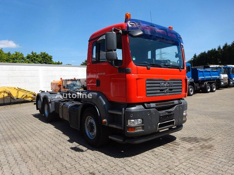 MAN TGA 26.360 - Hook lift truck 6x4 - Krokbil, Kranbil: bilde 3 MAN TGA 26.360 - Hook lift truck 6x4 - Krokbil, Kranbil: bilde 3