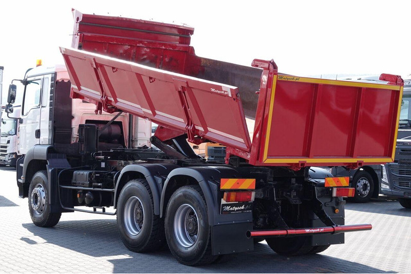 MAN TGA 33.390 / 6X4 / WYWROTKA 2 STRONNA / HYDROBURTA / MANUAL / SP - Tippbil: bilde 2 MAN TGA 33.390 / 6X4 / WYWROTKA 2 STRONNA / HYDROBURTA / MANUAL / SP - Tippbil: bilde 2