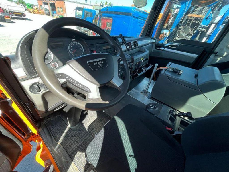 MAN TGS 33.440 AK 6x6 3-Way Tipper - Tippbil: bilde 5 MAN TGS 33.440 AK 6x6 3-Way Tipper - Tippbil: bilde 5