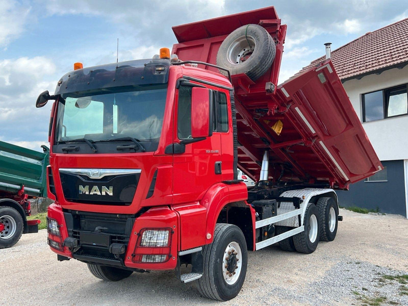 MAN TGS 33.480 6x6 B Tipper - Tippbil: bilde 4 MAN TGS 33.480 6x6 B Tipper - Tippbil: bilde 4