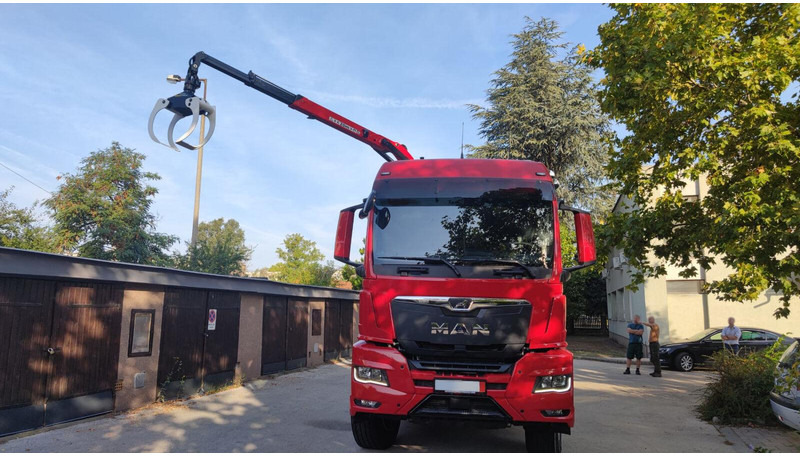 MAN TGS 33.520 - Tømmerbil, Kranbil: bilde 4 MAN TGS 33.520 - Tømmerbil, Kranbil: bilde 4