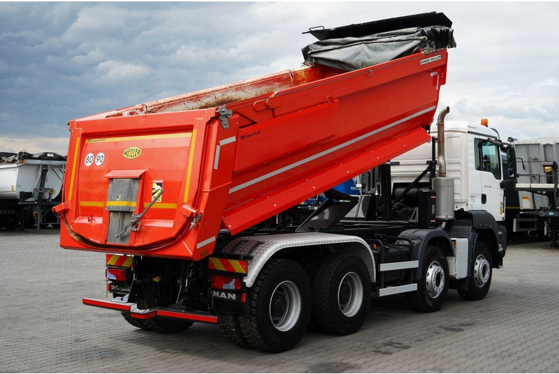 MAN TGS 35.460 / 8X4 / WYWROTKA TYLNOZSYPOWA / HYDROKLAPA / 2018 ROK - Tippbil: bilde 4 MAN TGS 35.460 / 8X4 / WYWROTKA TYLNOZSYPOWA / HYDROKLAPA / 2018 ROK - Tippbil: bilde 4