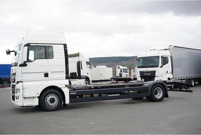 MAN TGX / 18.460 / ACC / E 6 / XLX / BDF / 7,15 M , 7,45 M - Chassis lastebil: bilde 3 MAN TGX / 18.460 / ACC / E 6 / XLX / BDF / 7,15 M , 7,45 M - Chassis lastebil: bilde 3