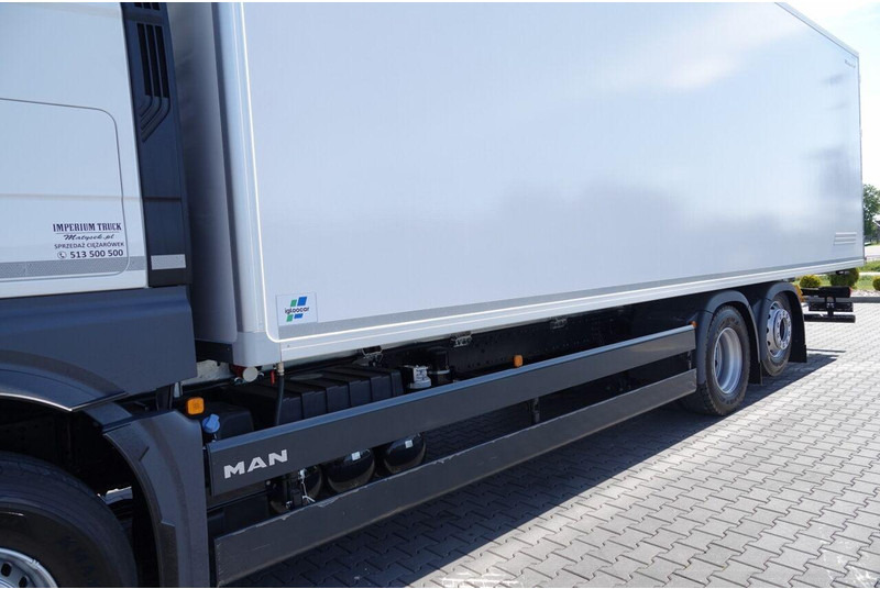 Leie MAN TGX 26.520 / 6x2 / CHŁODNIA -8,6 M / AGREGAT THERMO KING T-1000R MAN TGX 26.520 / 6x2 / CHŁODNIA -8,6 M / AGREGAT THERMO KING T-1000R: bilde 13
