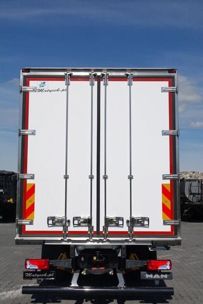 Leie MAN TGX 26.520 / 6x2 / CHŁODNIA -8,6 M / AGREGAT THERMO KING T-1000R MAN TGX 26.520 / 6x2 / CHŁODNIA -8,6 M / AGREGAT THERMO KING T-1000R: bilde 16