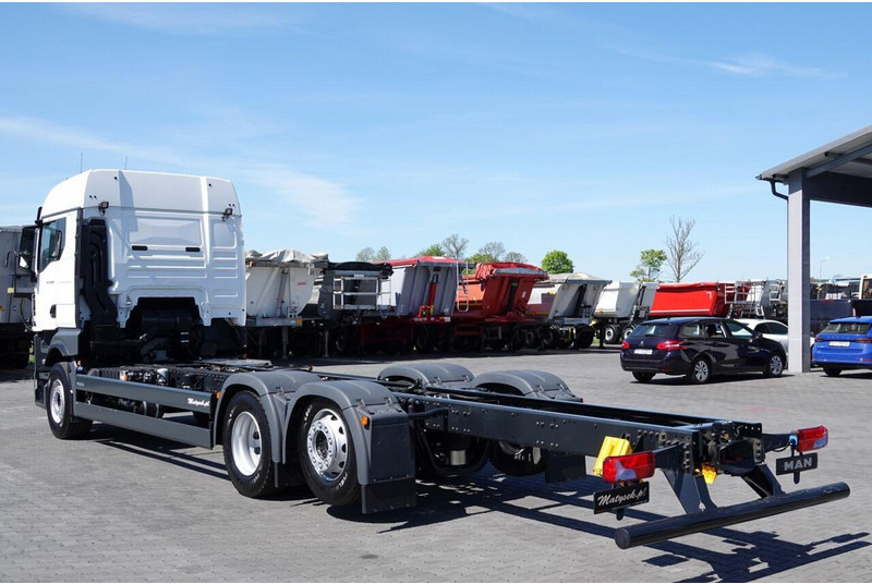 MAN TGX 26.520 / 6x2 / RAMA DŁ. 9,1M / OŚ PODNOSZONA / SKRĘTNA  / DO - Chassis lastebil: bilde 4 MAN TGX 26.520 / 6x2 / RAMA DŁ. 9,1M / OŚ PODNOSZONA / SKRĘTNA  / DO - Chassis lastebil: bilde 4