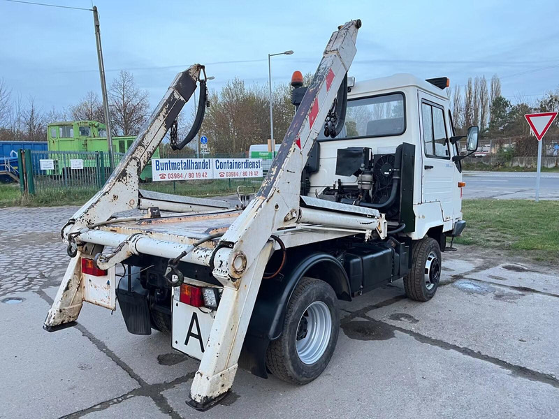 MULTICAR M26 Profi Line - Skip loader truck - Liftdumper lastebil: bilde 3 MULTICAR M26 Profi Line - Skip loader truck - Liftdumper lastebil: bilde 3
