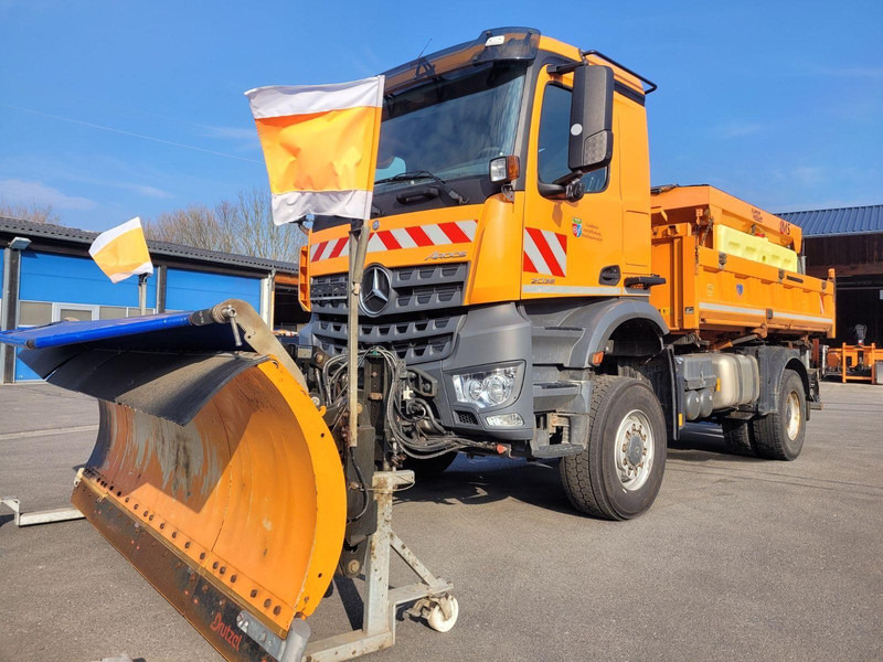 Mercedes-Benz 2036 AK 4x4 3-Way Meiller Tipper Crane HIAB XS088BS-2HiDuo - Tippbil, Kranbil: bilde 3 Mercedes-Benz 2036 AK 4x4 3-Way Meiller Tipper Crane HIAB XS088BS-2HiDuo - Tippbil, Kranbil: bilde 3