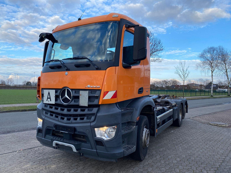 Mercedes-Benz 543 2643 2542 2642 Hakengerät Meiller 20.67 - Planbil, Kranbil: bilde 2 Mercedes-Benz 543 2643 2542 2642 Hakengerät Meiller 20.67 - Planbil, Kranbil: bilde 2