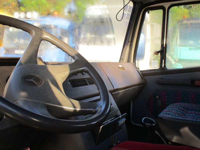 Mercedes-Benz 711D - Doka towing truck - Bergingsbil: bilde 5 Mercedes-Benz 711D - Doka towing truck - Bergingsbil: bilde 5