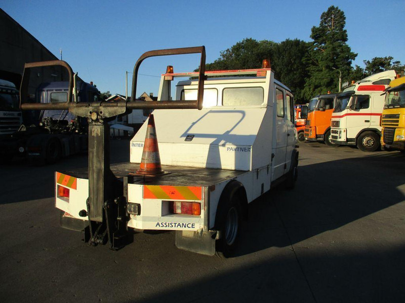 Mercedes-Benz 711D - Doka towing truck - Bergingsbil: bilde 3 Mercedes-Benz 711D - Doka towing truck - Bergingsbil: bilde 3