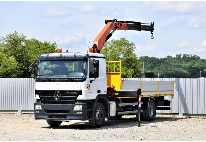 Mercedes-Benz ACTROS 1832 - Tippbil, Kranbil: bilde 2 Mercedes-Benz ACTROS 1832 - Tippbil, Kranbil: bilde 2